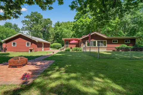1834 Bond St, Niles, MI 49120