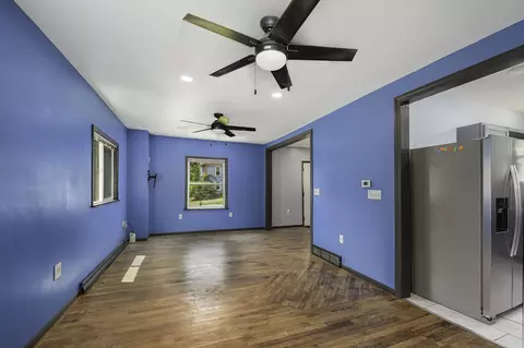 Living - 1211 S Jackson St, Jackson, MI 49203 photo 1 of 1
