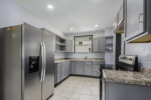 Kitchen - 1211 S Jackson St, Jackson, MI 49203 photo 2 of 2