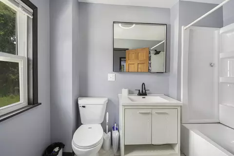 Bath - 1211 S Jackson St, Jackson, MI 49203 photo 1 of 2