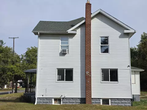 Exterior - 1211 S Jackson St, Jackson, MI 49203 photo 2 of 5