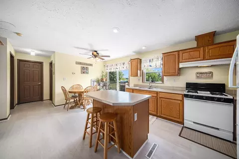13397 Day Rd, Hudson, MI 49247 photo 9