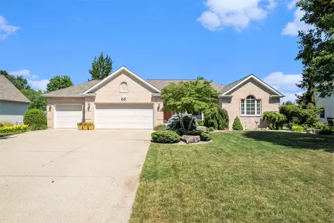 6177 Heathcross Dr, Hudsonville, MI 49426