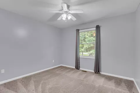 Bedroom - 1615 Bunting Rd, Jackson, MI 49201 photo 5 of 8