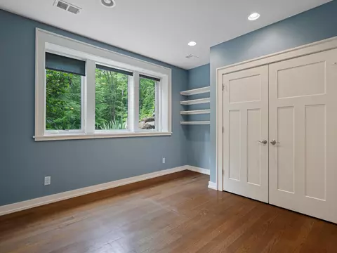 Bedroom - 3867 Hawk Crest Rd, Ann Arbor, MI 48103 photo 6 of 7