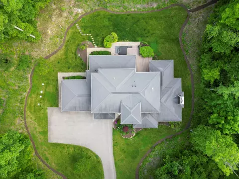 View/Area - 3867 Hawk Crest Rd, Ann Arbor, MI 48103 photo 3 of 3