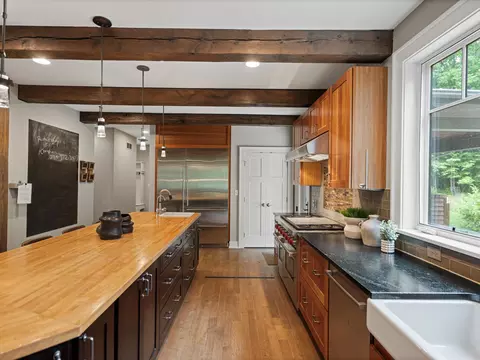 Kitchen - 3867 Hawk Crest Rd, Ann Arbor, MI 48103 photo 9 of 9