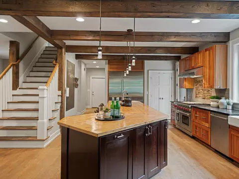Kitchen - 3867 Hawk Crest Rd, Ann Arbor, MI 48103 photo 7 of 9