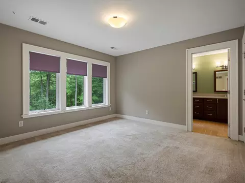 Bedroom - 3867 Hawk Crest Rd, Ann Arbor, MI 48103 photo 4 of 7