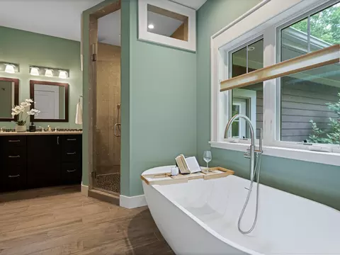 Bath - 3867 Hawk Crest Rd, Ann Arbor, MI 48103 photo 1 of 8