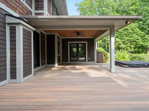 Exterior - 3867 Hawk Crest Rd, Ann Arbor, MI 48103 photo 9 of 12