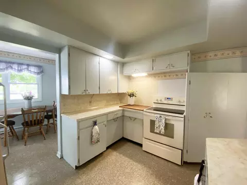 7764 E Q Ave, Scotts, MI 49088 photo 2