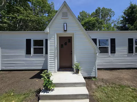 1417 Carleton St, Whitehall, MI 49461 photo 2