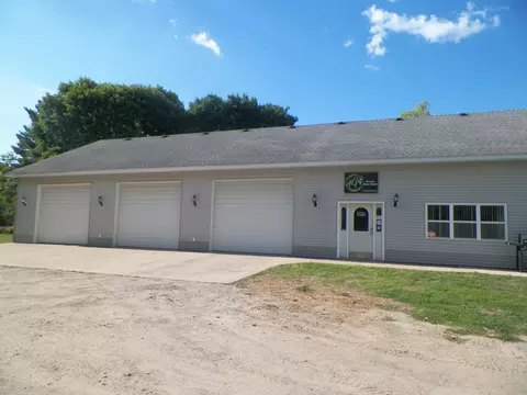 410 S Division St, Hersey, MI 49639