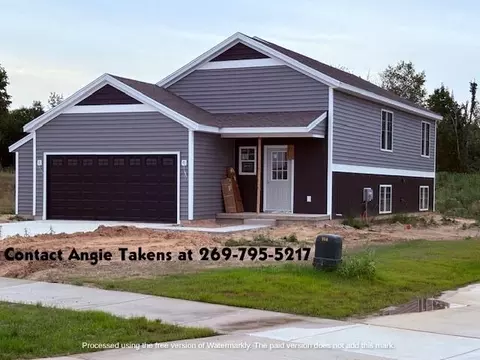 lot128 Old Farm Dr, Wayland, MI 49348