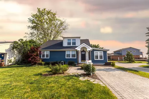22515 E 10 Mile Rd, Saint Clair Shores, MI 48080