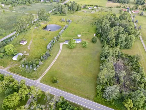 4767 E Haslett Rd, Perry, MI 48872 photo 22