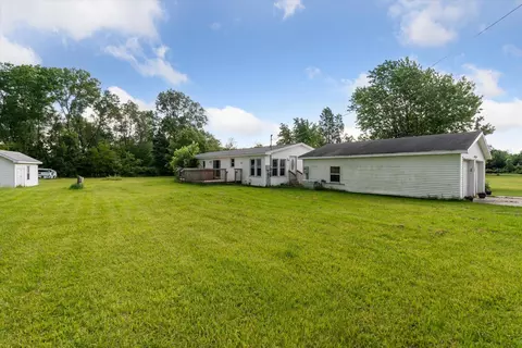 4767 E Haslett Rd, Perry, MI 48872 photo 17