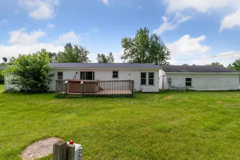 4767 E Haslett Rd, Perry, MI 48872 photo 16