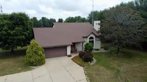 1453 Hinchman Rd, Baroda, MI 49101