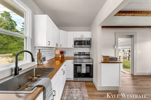 Kitchen - 12230 Mac Dr NE, Belding, MI 48809 photo 1 of 3
