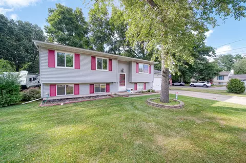 1008 Sunburst Dr, Jackson, MI 49203 photo 4