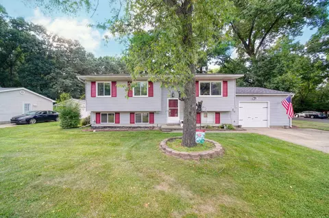 1008 Sunburst Dr, Jackson, MI 49203 photo 2