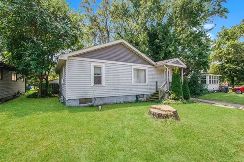 1638 Superior St, Niles, MI 49120