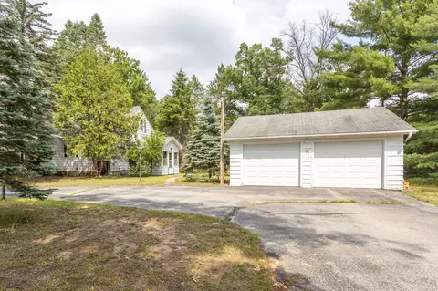 425 6th St, Baldwin, MI 49304 photo 3