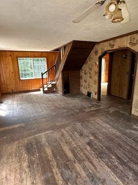 Living - 1675 E 8th St, White Cloud, MI 49349 photo 1 of 1