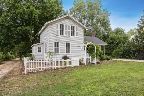 517 W Lakewood Blvd, Holland, MI 49424