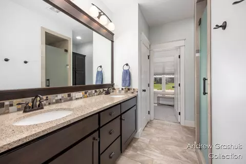 Bath - 10 Fox Point Ct, Ada, MI 49301 photo 1 of 5