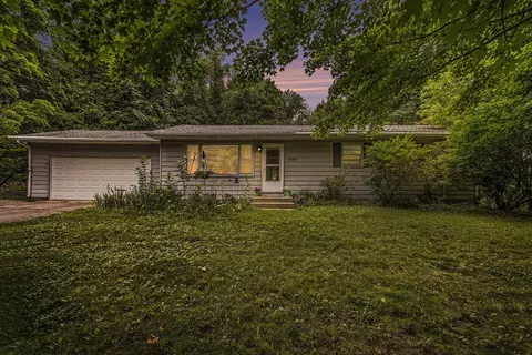 1560 G Ave W, Kalamazoo, MI 49009