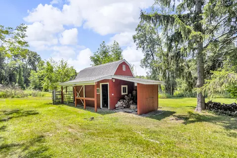 Exterior - 4500 S Jackson Rd, Jackson, MI 49201 photo 5 of 28