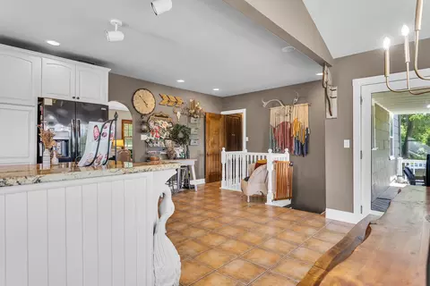 Entry Way - 4500 S Jackson Rd, Jackson, MI 49201 photo 4 of 9