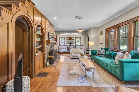 Living - 4500 S Jackson Rd, Jackson, MI 49201 photo 7 of 13