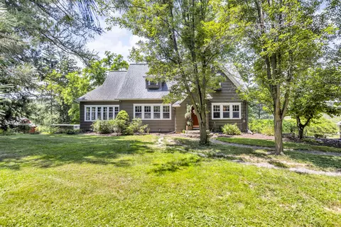 Exterior - 4500 S Jackson Rd, Jackson, MI 49201 photo 2 of 28