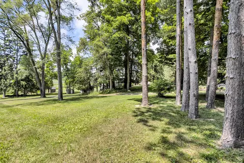 Exterior - 4500 S Jackson Rd, Jackson, MI 49201 photo 3 of 28
