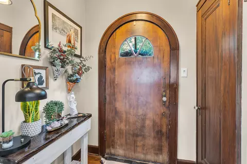 Entry Way - 4500 S Jackson Rd, Jackson, MI 49201 photo 9 of 9
