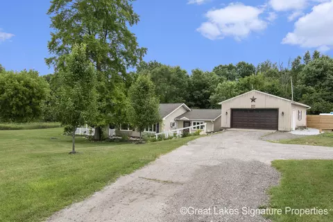 6047 Belding Rd, Belding, MI 48809 photo 5