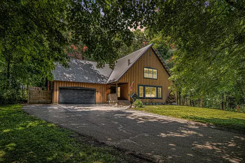 6803 Cayla Ln, Whitehall, MI 49461