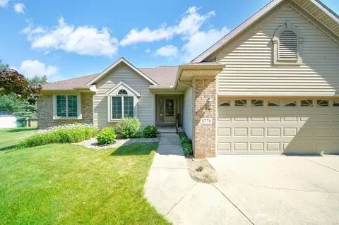 Exterior - 1771 N Sutton Rd, Jackson, MI 49202 photo 3 of 8