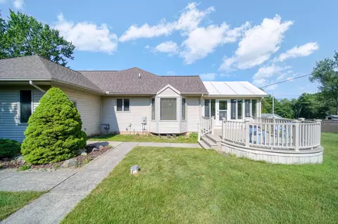 Exterior - 1771 N Sutton Rd, Jackson, MI 49202 photo 5 of 8