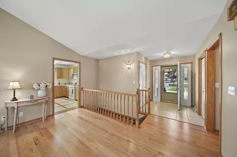 Entry Way - 1771 N Sutton Rd, Jackson, MI 49202 photo 3 of 3