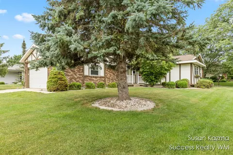 7025 Brooklyn Ave SE, Grand Rapids, MI 49508