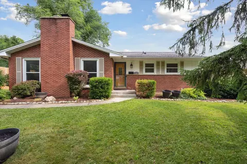 2010 Brampton Ct, Ann Arbor, MI 48103