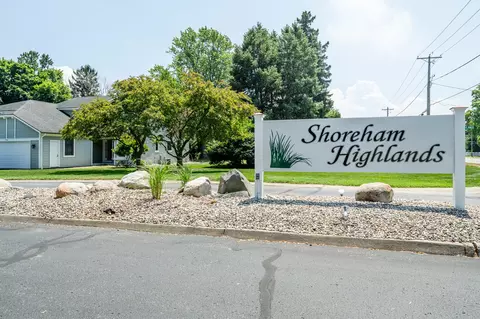 2460 Shoreham Highlands St, St. Joseph, MI 49085