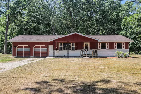 2272 53rd St, Fennville, MI 49408