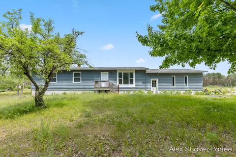 3854 Ryerson Rd, Twin Lake, MI 49457