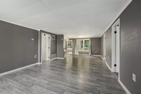 984 106th Ave, Plainwell, MI 49080 photo 3
